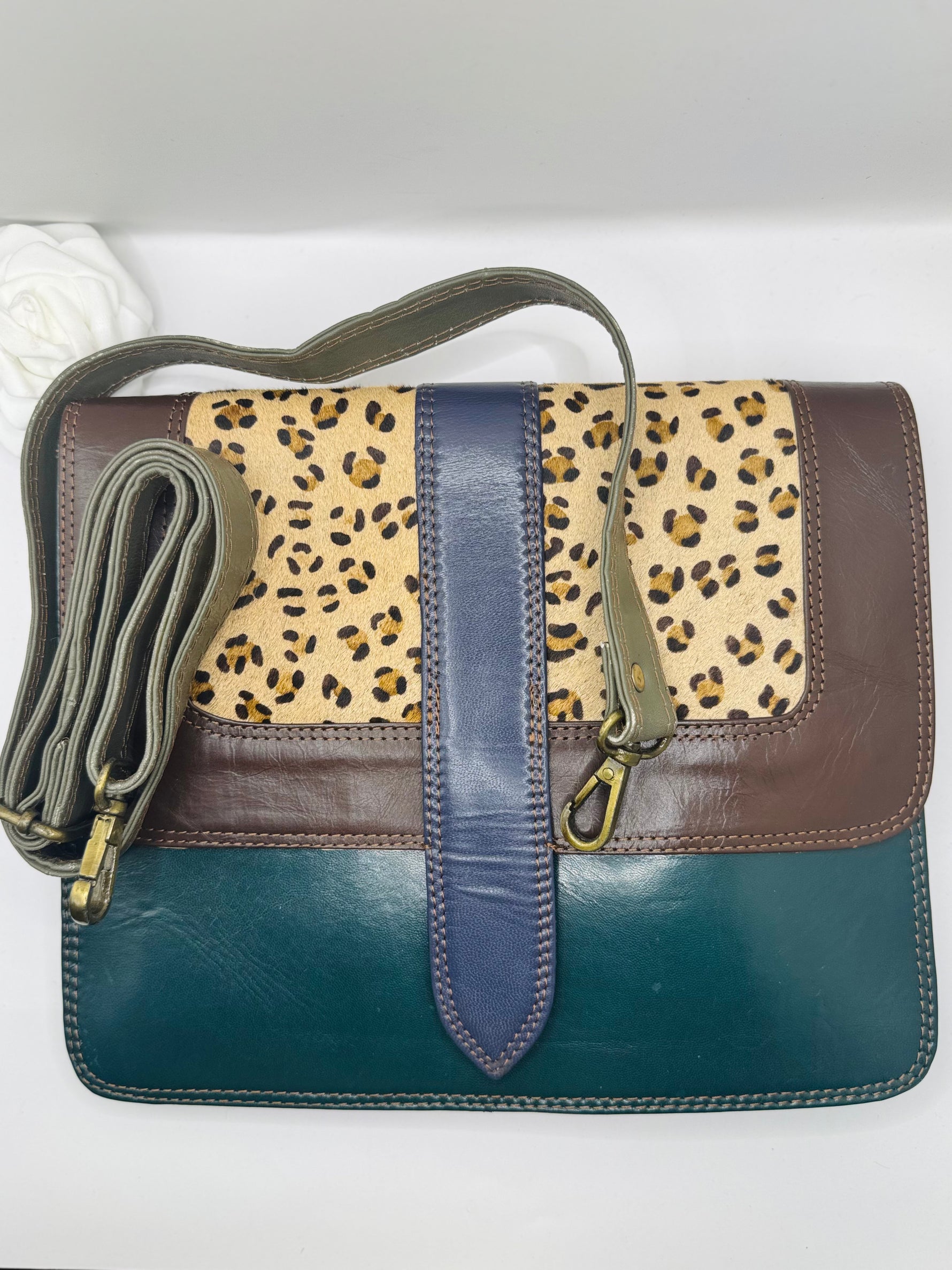 Nova handbag crafted from upcycled real leather, combining sustainability with elegant design for eco-conscious fashion