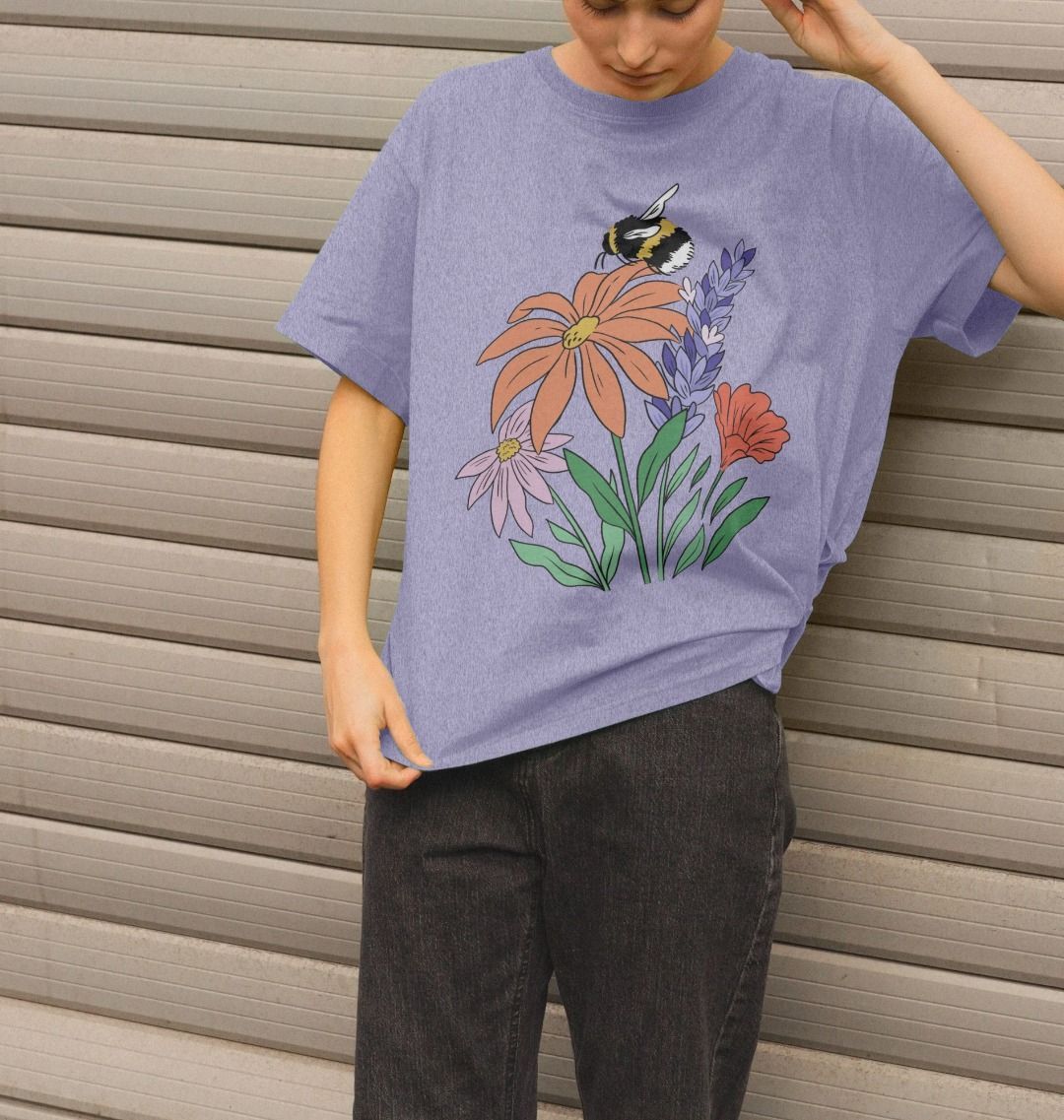 Remill Relaxed Bee and Flowers Fit Tee