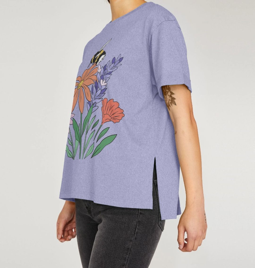 Remill Relaxed Bee and Flowers Fit Tee